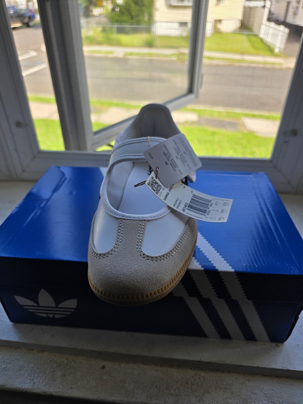 adidas White Black Gum Samba Velcro Sneakers - Picture 6 of 8